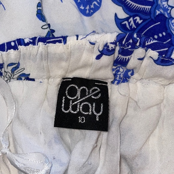 LF Multi-Way Multi-Tie Convertible Wrap Printed Romper - Picture 7 of 7